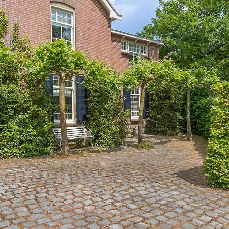 Bed and Breakfast Bij Janneke Sleeuwijk Exterior foto